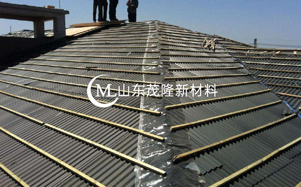 《上海工程公司連徐項(xiàng)目》復(fù)合土工膜、波形防排水板施工