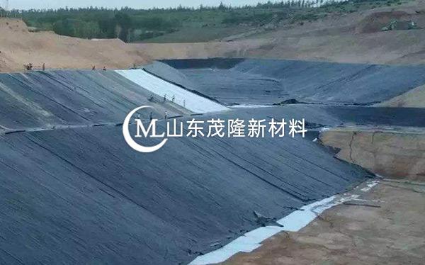《青海市循化縣垃圾填埋場》防水毯、土工膜施工