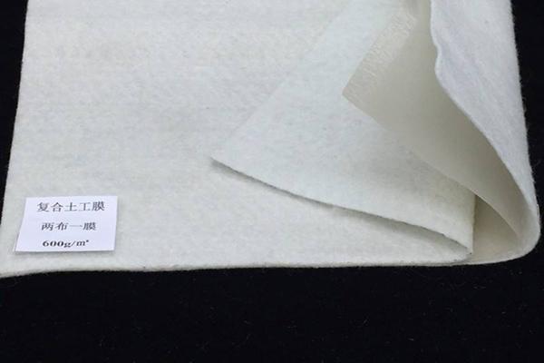 湖區(qū)防滲施工中，復(fù)合土工膜注意事項(xiàng)總結(jié)  第4張
