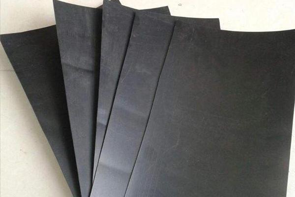 土工膜施工技術(shù)規(guī)范及質(zhì)量控制措施