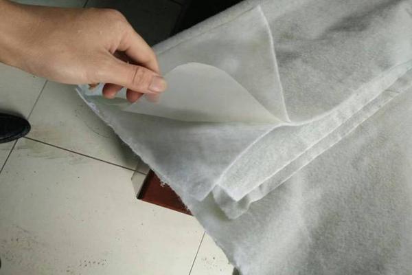 復(fù)合土工膜的優(yōu)點有哪些
